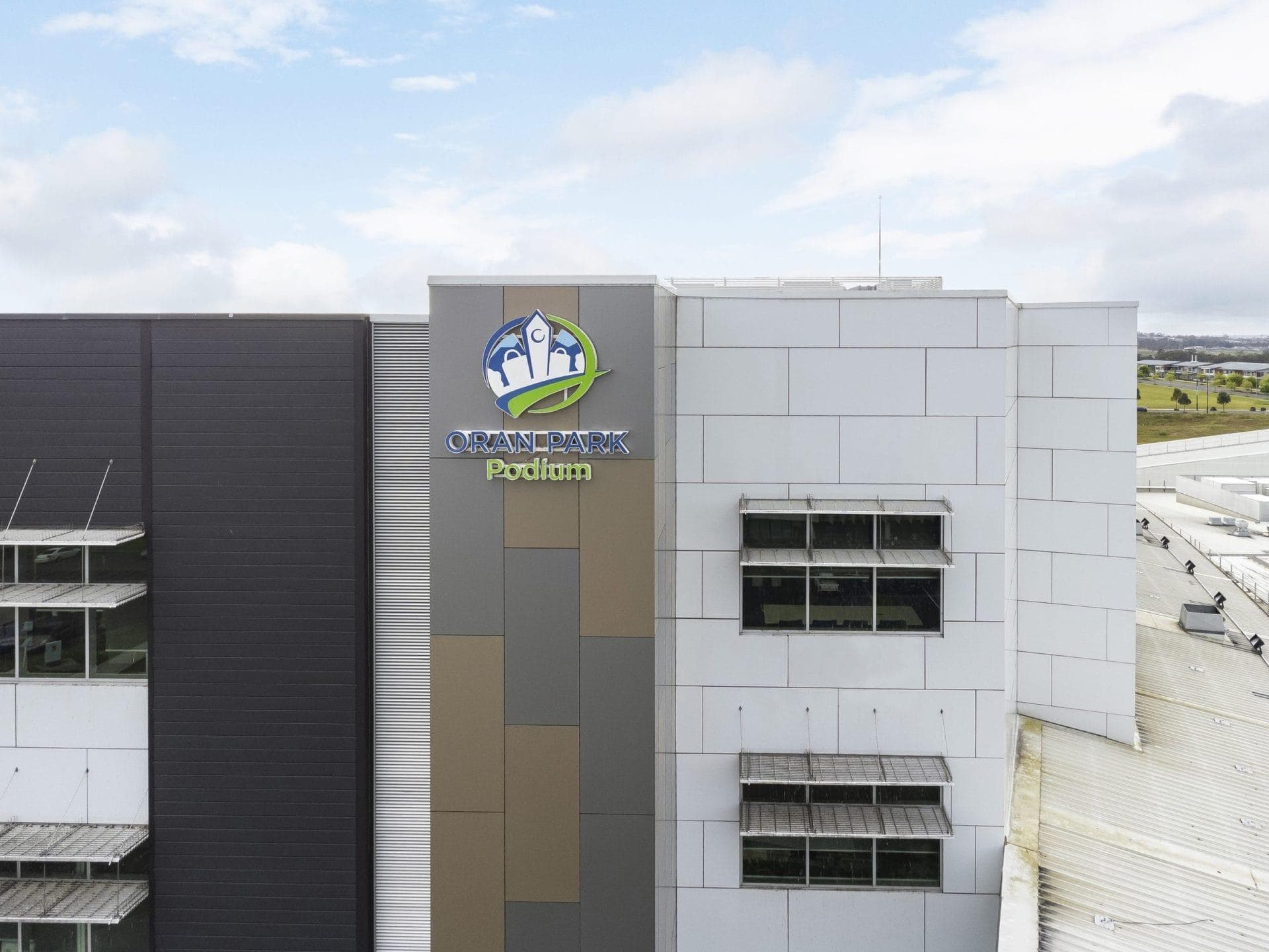 Mitsubishi ALPOLIC NC/A1 DtS non-combustible aluminium composite cladding cladding on façade of the Oran Park Town Center in Oran Park, NSW.